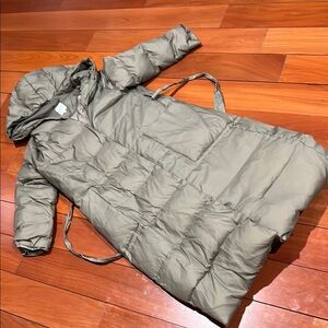 Women’s Olive Green Down Puffer Coat with Hood (Sz.M)